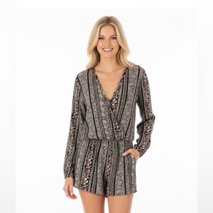 Honey Punch Small Floral boho romper